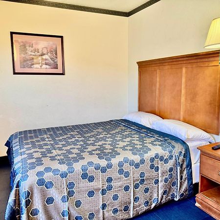 Sunset Inn And Suites Seward Экстерьер фото